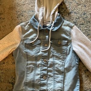 Wallflower Authentic Denim, Light wash